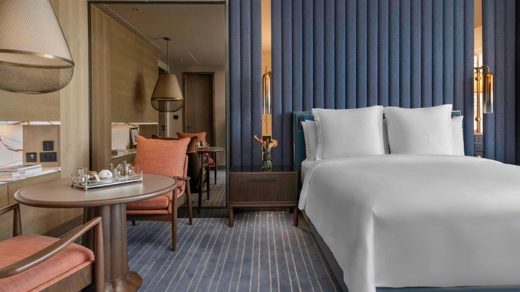 Atlantes Near Delhi Airport Hotel 4*